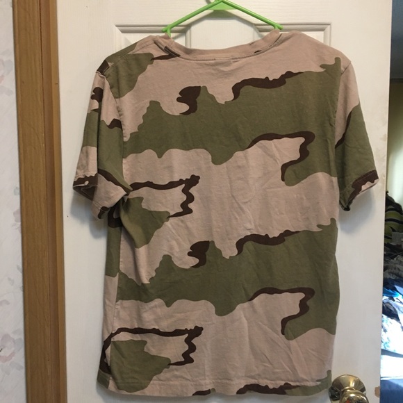 Breast cancer women’s tee shirt - Picture 3 of 3